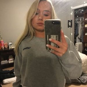 Brandy Melville grey cropped sweatshirt